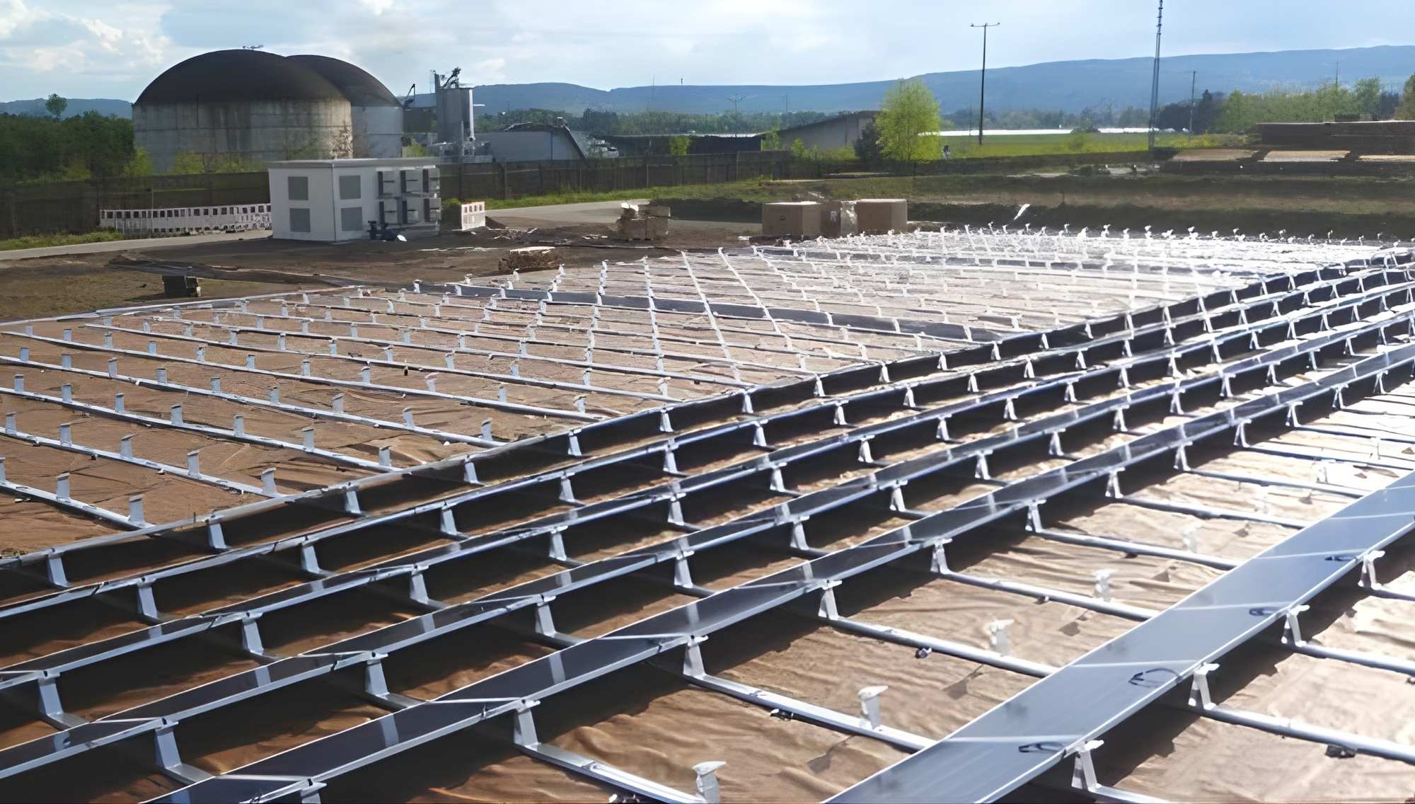 DuPont Plantex Gold agrotekstil prostirka protiv korova Projekat za kompaniju SUNTEC Energiesysteme GmbH